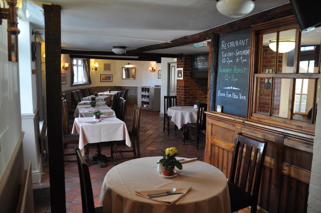 The Crown Inn Benson Eksteriør bilde